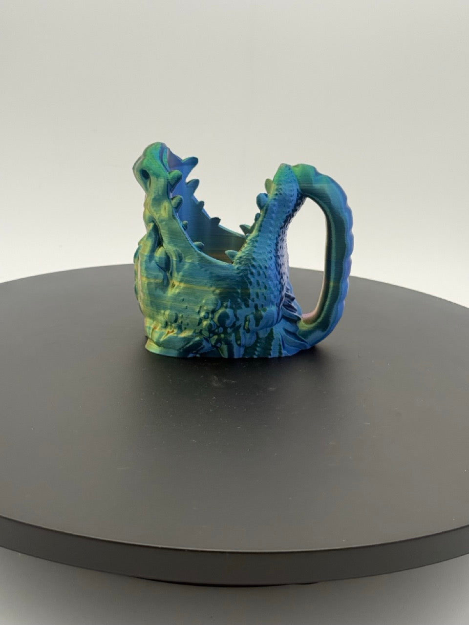 Dragon's Head Can Holder