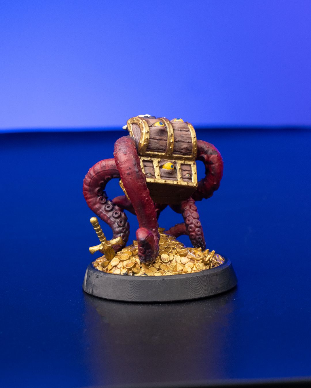 Miniature de coffre mimique des profondeurs marines
